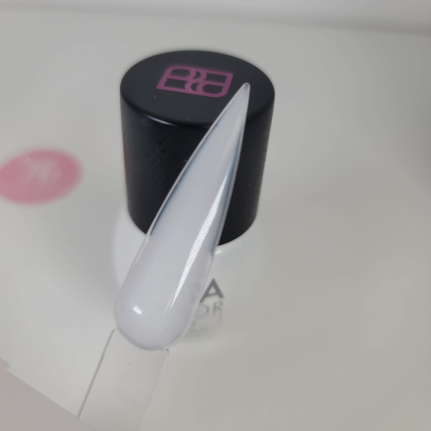 Rubber base Milky 14ml