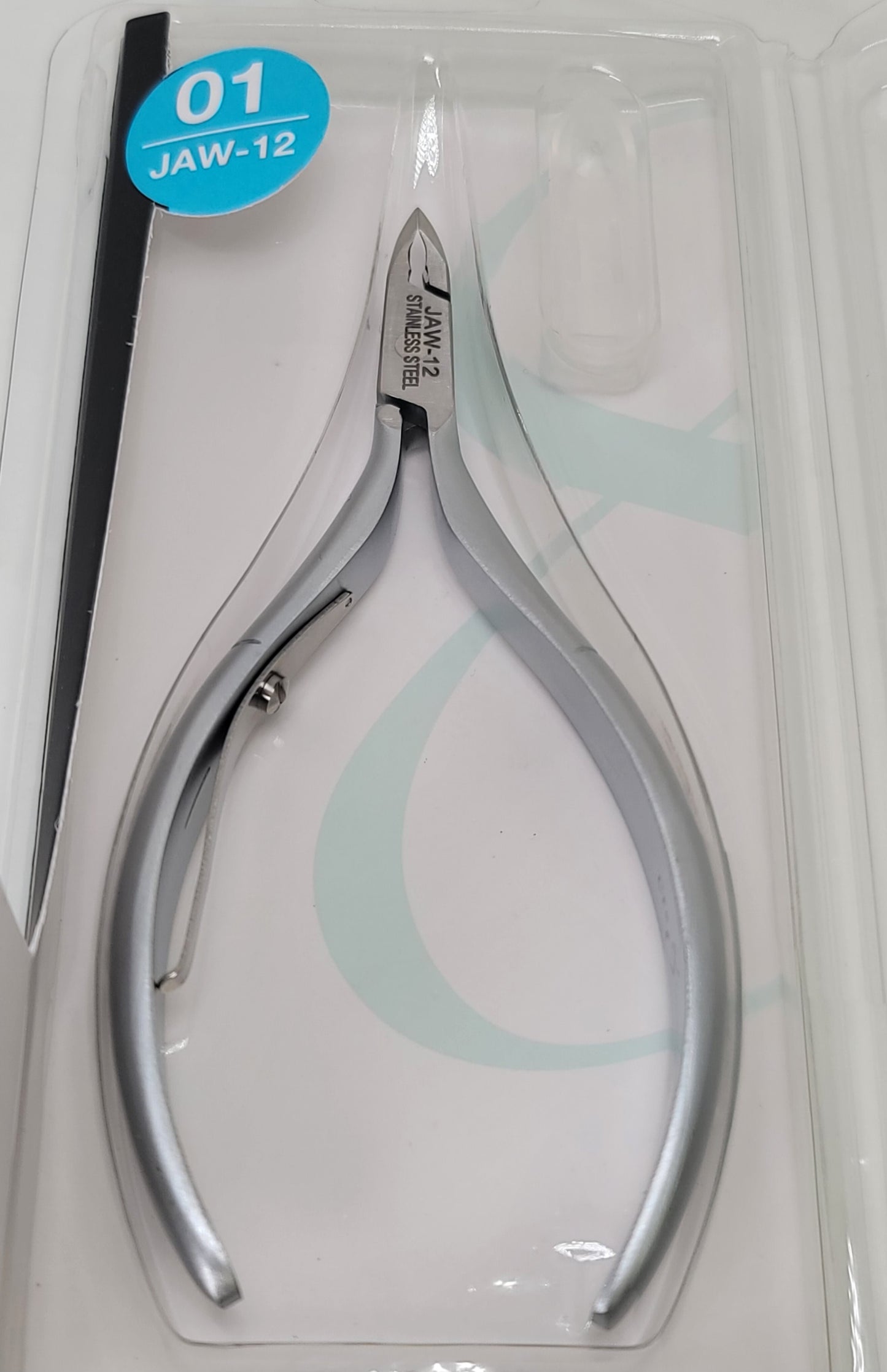 cre8tion cuticle nipper 01