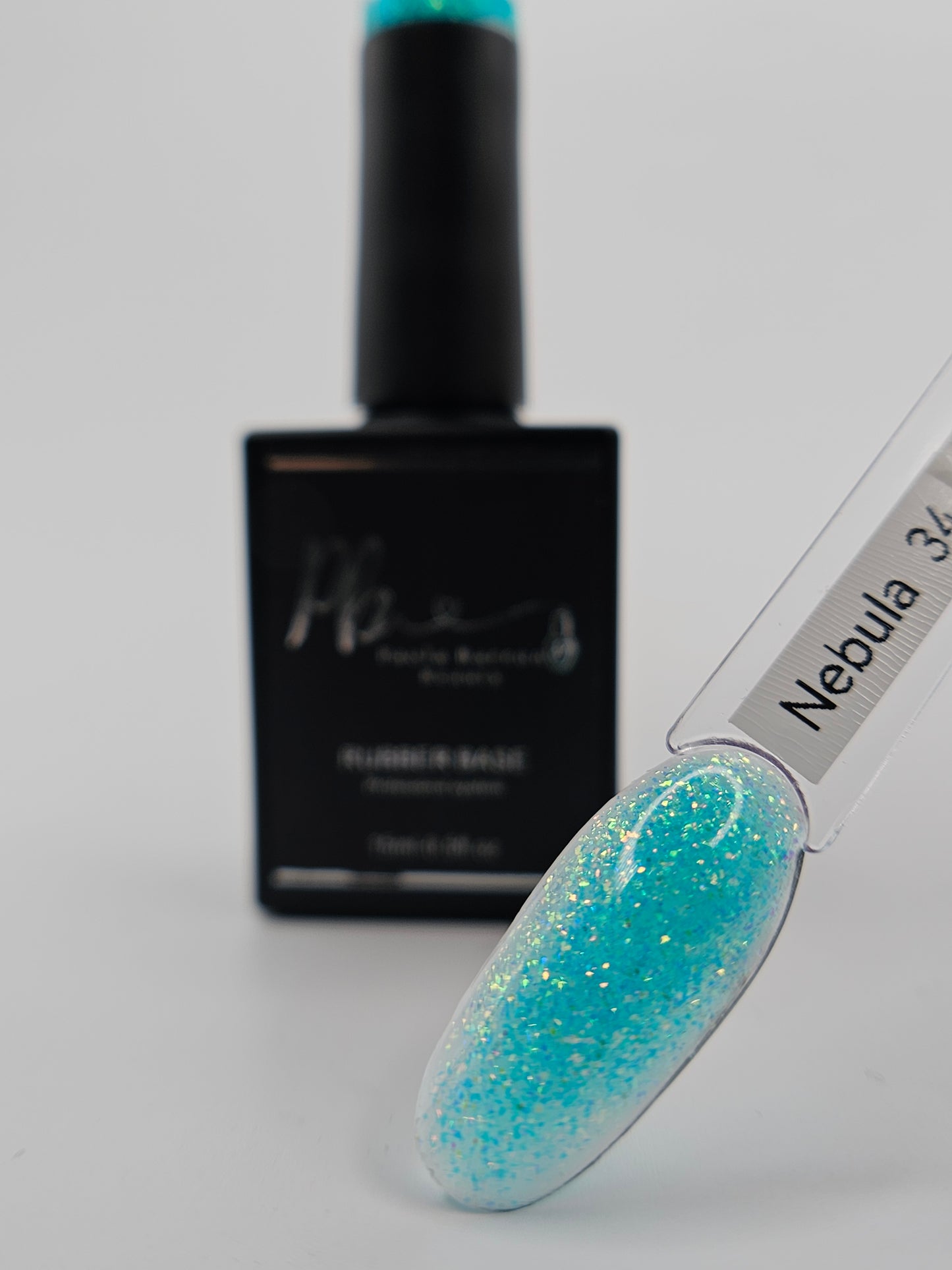 RUBBER BASE NEBULA FLAKES 30-35