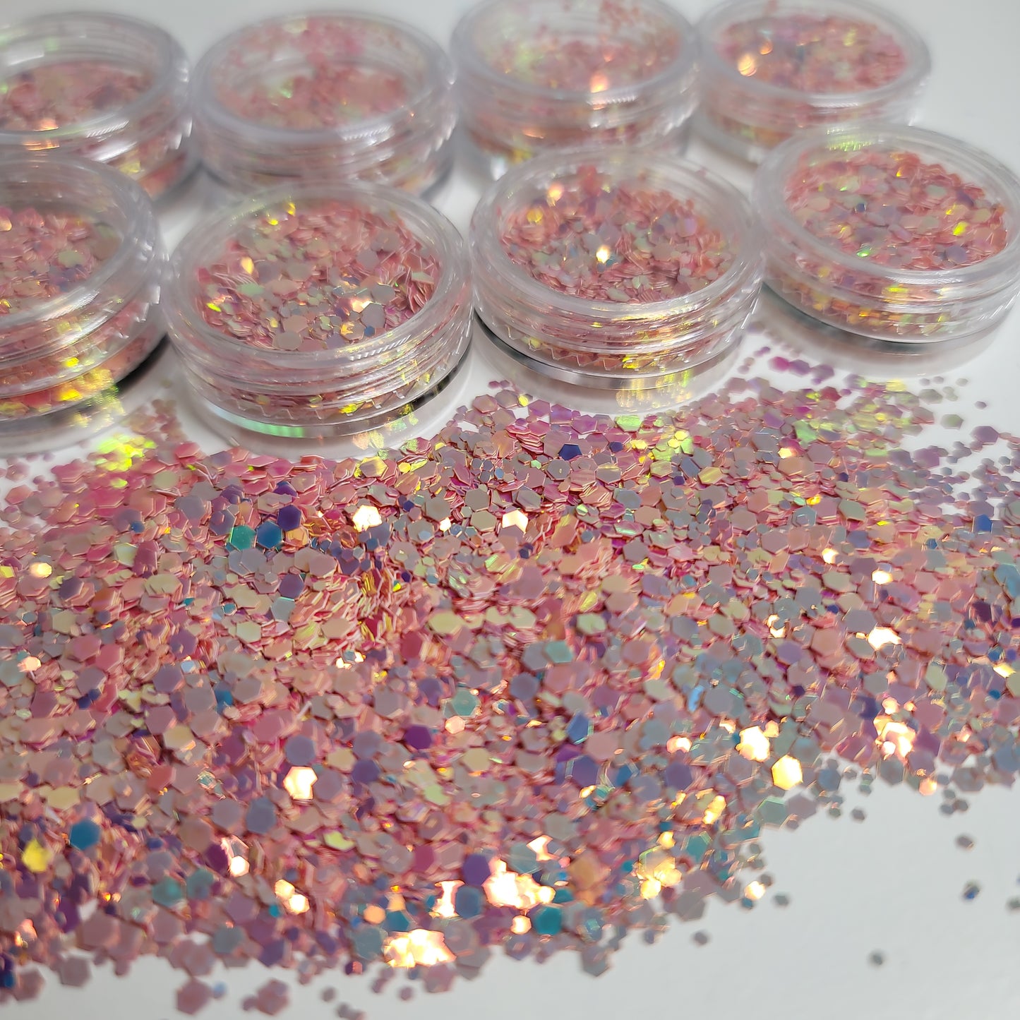 glitters