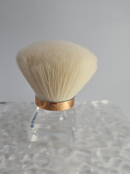 LUX DUST BRUSH